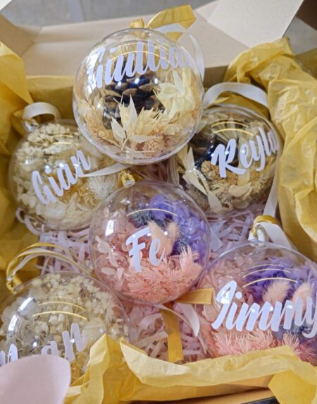 Acrylic Christmas Balls - Dried Flowers with Customizable Sticker - Image 7