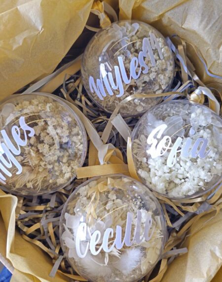 Acrylic Christmas Balls - Dried Flowers with Customizable Sticker - Image 5