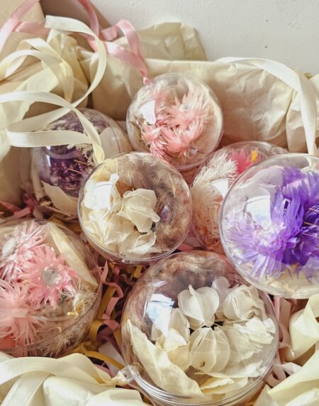 Acrylic Christmas Balls - Dried Flowers with Customizable Sticker - Image 2