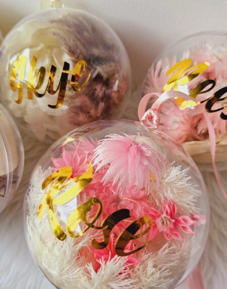 Acrylic Christmas Balls - Dried Flowers with Customizable Sticker - Image 4